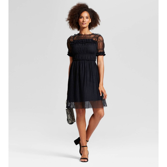 Who What Wear Dresses & Skirts - WHO WHAT WEAR Rouched Black Mini Dress L